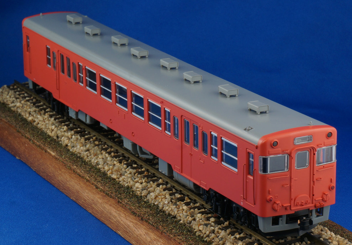 JNR-DMU-Kiha53,Unpowered,Painted(red)